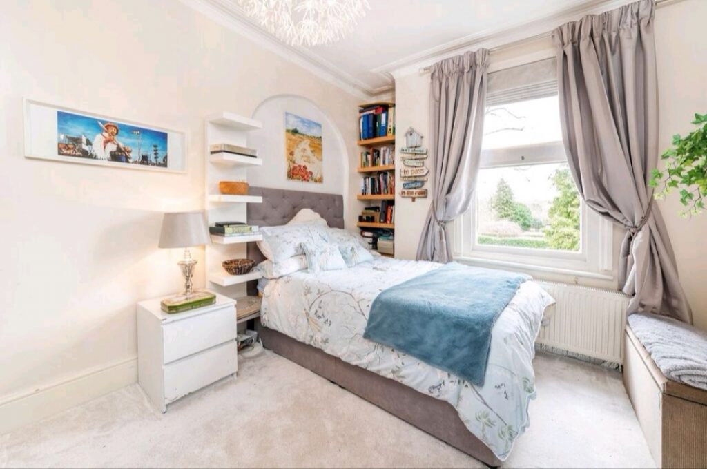bedroom in London