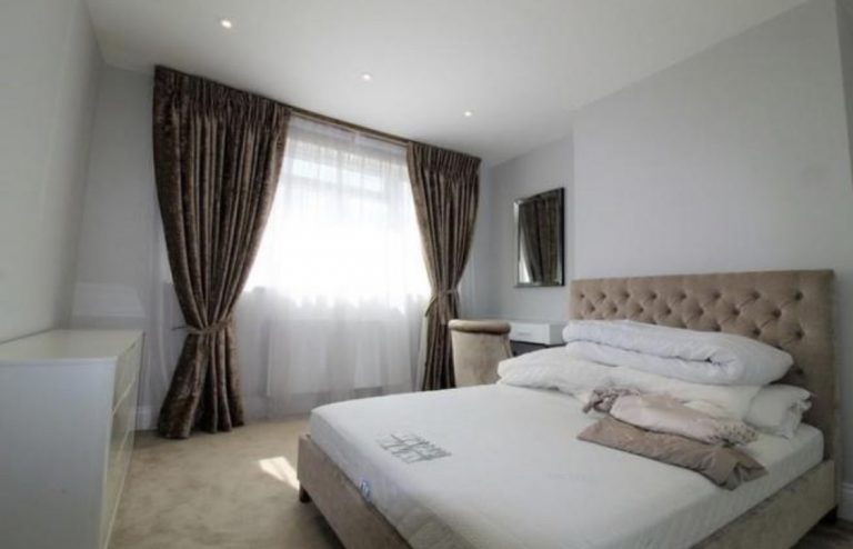 bedroom in london